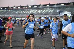 BIB: 50409, 531, 53388
                            <button type="button" onclick="openModal(10463571)" class="btn btn-primary btn-sm float-right btn-popup" data-toggle="modal" data-target=".modal-high-quality">
                        <i class="fas fa-shopping-cart"></i> Add to Cart
                    </button>
                                            <button type="button" onclick="isThisMe(10463571, true)" class="btn btn-success btn-sm float-right btn-popup btn-isme hidden" data-toggle="tooltip" data-placement="bottom" title="นี่คือรูปของคุณใช่ไหม คลิกที่นี่เพื่อเอาเข้าอัลบั้ม">
                        <i class="fas fa-plus"></i> Add to album
                    </button>
                    <button type="button" onclick="isThisMe(10463571, false)" class="btn btn-warning btn-sm float-right btn-popup btn-isnotme hidden">
                        <i class="fas fa-ban"></i> Remove from album
                    </button>